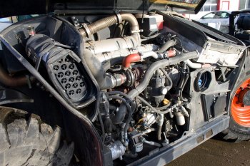 Motor Bobcat D34 se vyznačuje spolehlivostí