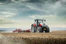 Nová generace traktorů Steyr Terrus CVT přijíždí s přepracovanou kabinou