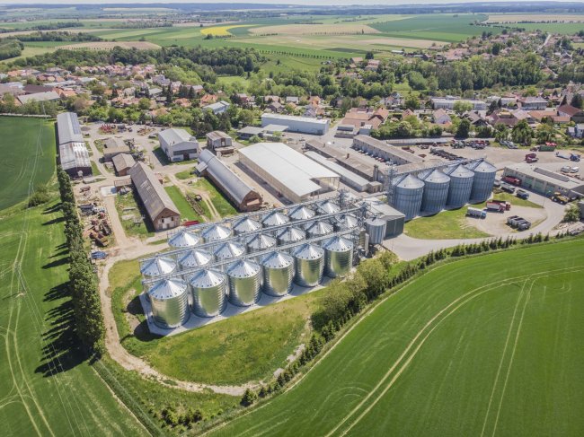 Součástí areálu Zemědělského družstvo chovatelů a pěstitelů Litomyšl by měla být v příštích letech unikátní technologie pro využití bioplynu.
