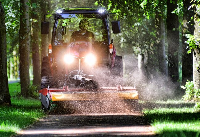 Yanmar Europe představuje na Galabau novinky: 5letá záruka na traktory, nové nářadí, řada traktorů Yanmar YM.