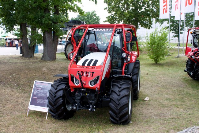 Již z výroby je možné objednat traktor Steyr v lesnické úpravě.