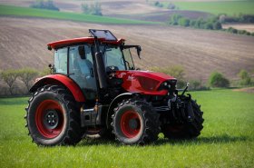 Zetor plánuje navýšení výroby. V roce 2023 vzniknou prototypy zcela nových traktorů