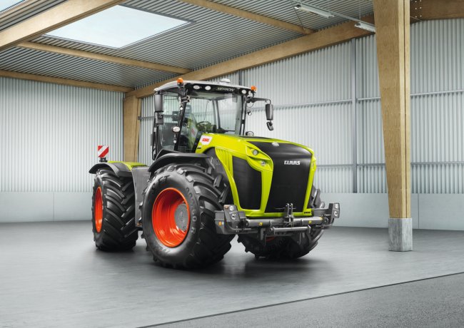 Traktory CLAAS XERION je možné optimálně dotížit pro rozložení hmotnosti v poměru 50:50.