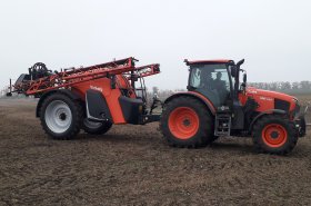 Marek Imrich investicí do traktoru a postřikovače Kubota snížil náklady na hnojiva a zvýšil přesnost aplikace