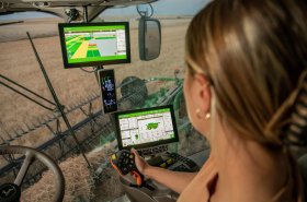 John Deere představuje novinky v technologiích precizního zemědělství