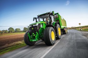 Traktory řady John Deere 6R, 7R, 8R a 9R dostaly vylepšení