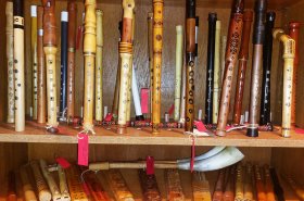 Největší sbírka tradičních dechových nástrojů pastevců ze Zakarpatské oblasti