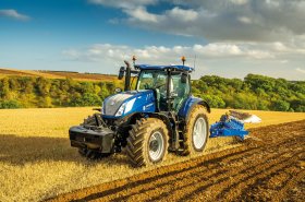 Nový vlajkový traktor New Holland T7.340 HD s PLM Intelligence nabídne více výkonu a inteligence