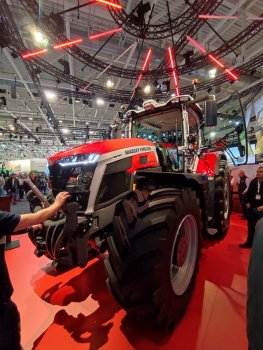 MASSEY FERGUSON Na AGRITECHNICA 2023 | Agroportal24h.cz