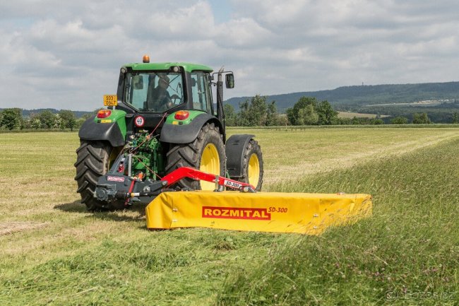 Ze sekaček bude na výstavě k vidění také zadní bočně nesený model SD-300 