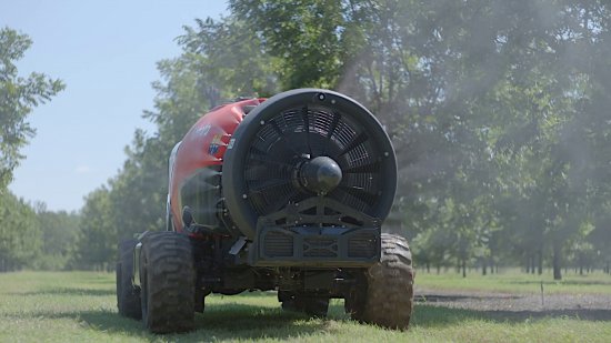 Koncept robota KFAST vyvinutý Kubotou ve spolupráci se společností FEDE