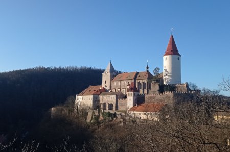 Hrad Křivoklát - jeden z nejstarších a nejvýznamnějších středověkých hradů českých knížat a králů. Foto: Adam Hauner, Wikimedia, CC BY-SA 4.0